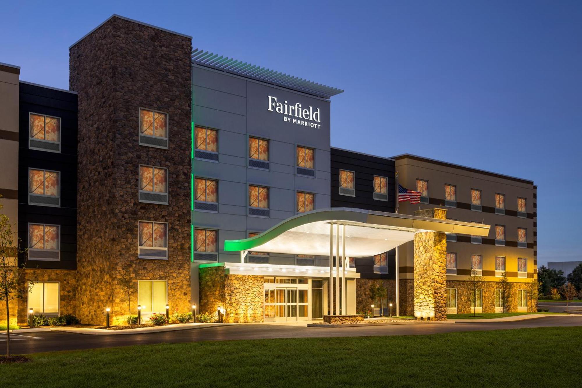 Fairfield By Marriott Inn & Suites Bethlehem Pa Exterior photo