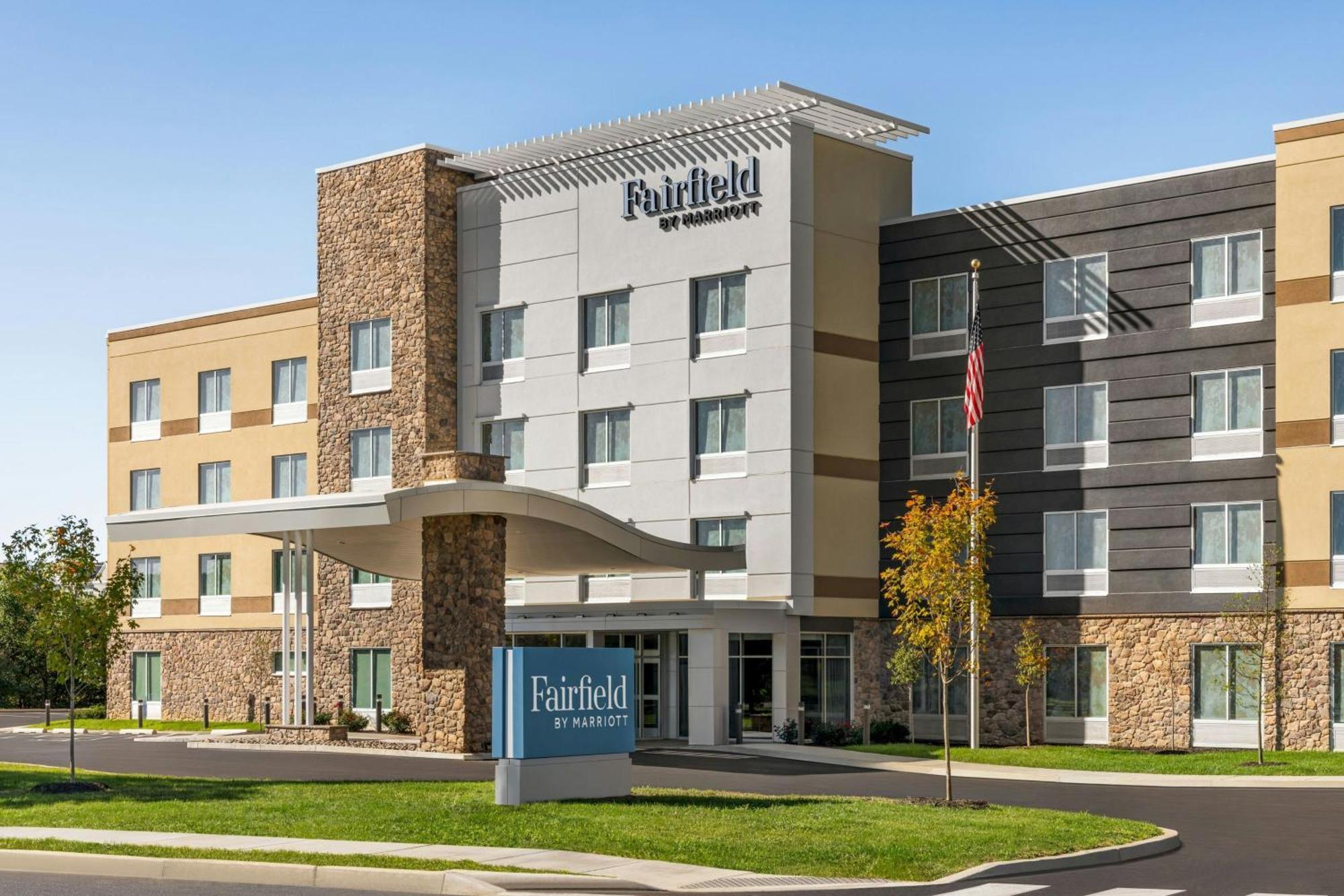 Fairfield By Marriott Inn & Suites Bethlehem Pa Exterior photo